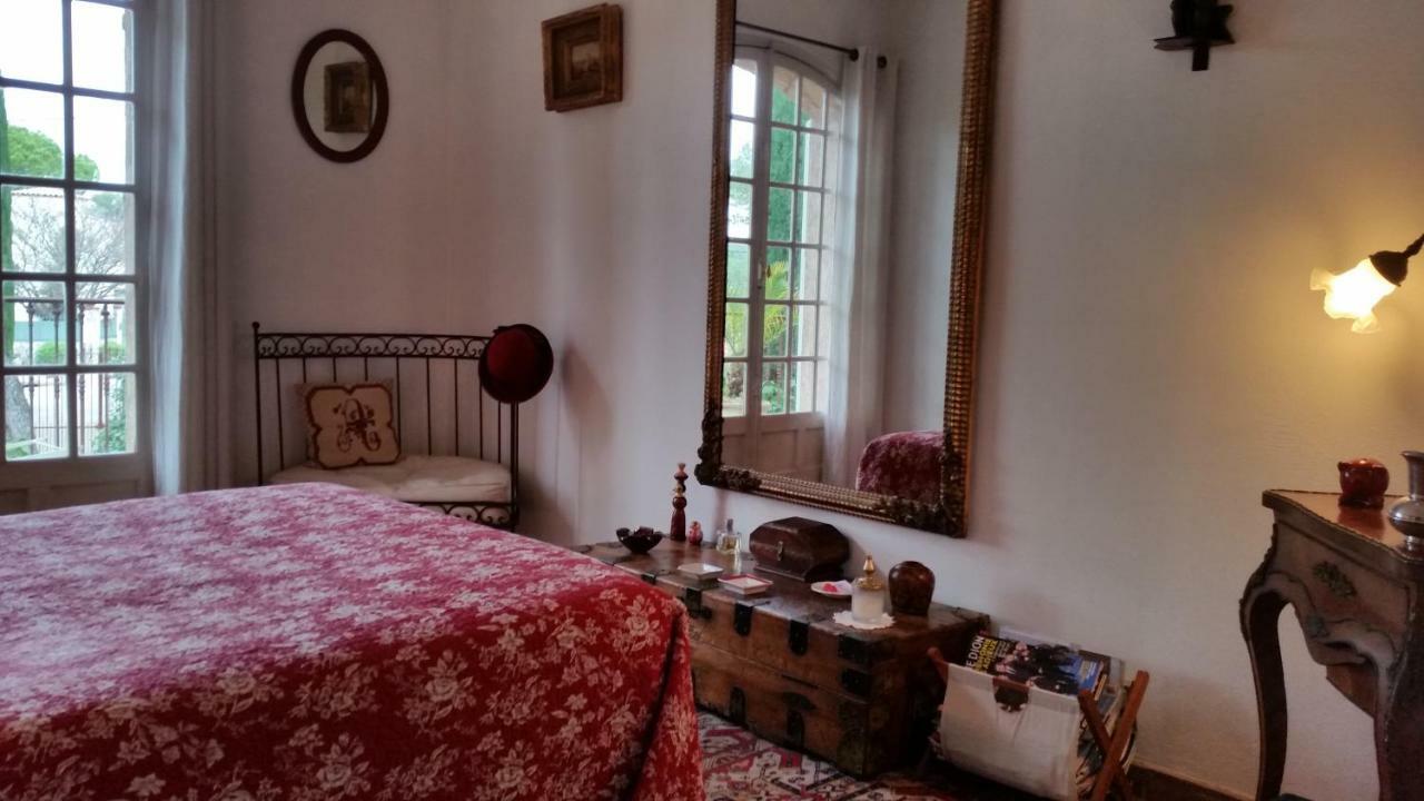 La Douce Heure Bed & Breakfast Мужен Екстериор снимка